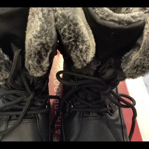 Weatherproof Womens Tara Black Faux Fur Lined Thermolite Insulated Rain Boot - Picture 3 of 6